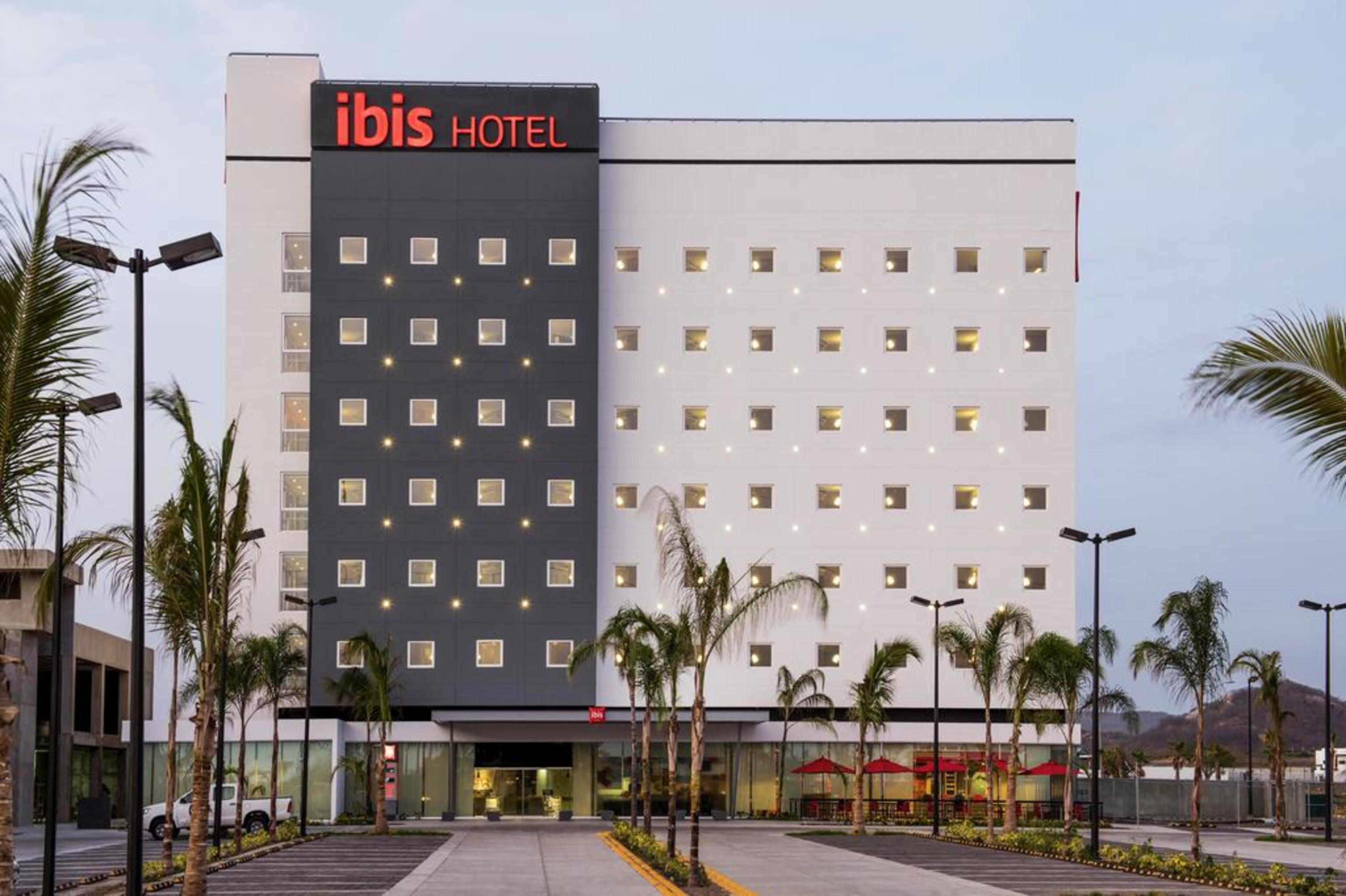 Ibis Mazatlan Marina Hotell Exteriör bild